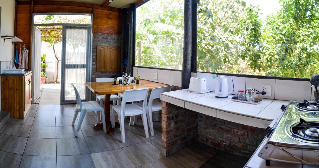 Palm Cottage - Colchester - 5Km From Elephant Park Exterior photo